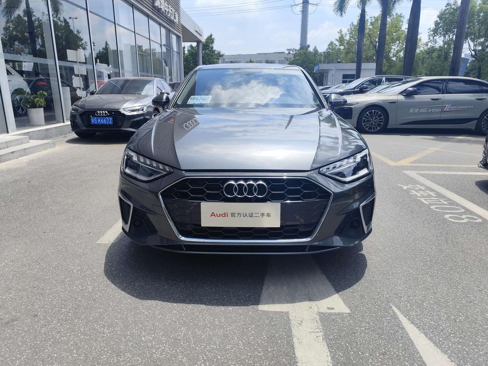 Audi A4L 2020 40 TFSI Luxury Sport