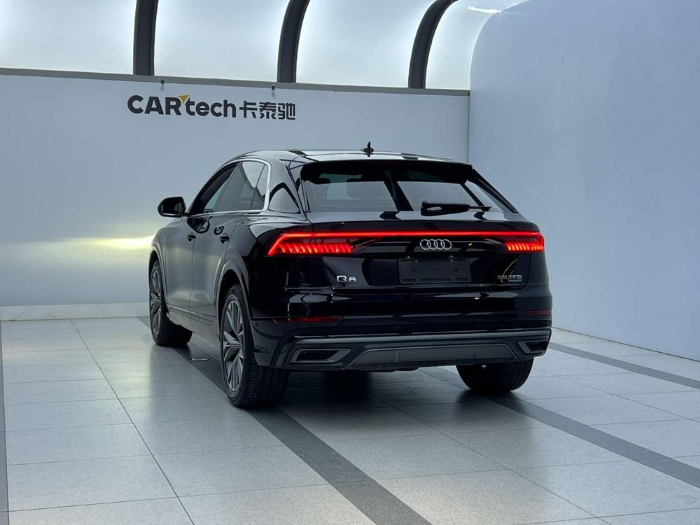 Audi Q8 2021 55 TFSI Luxury Sport