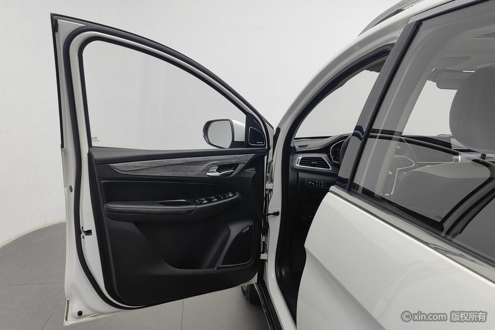 Baojun 730 2017 1.5T DCT Flagship 7-seater, China V – фото 21