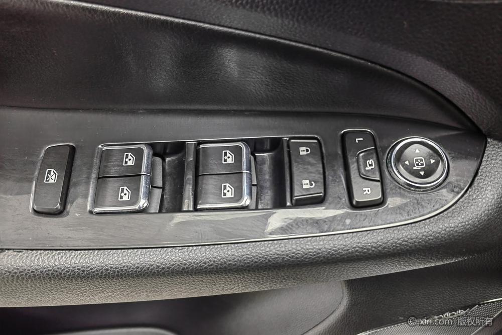 Baojun 730 2017 1.5T DCT Flagship 7-seater, China V – фото 22