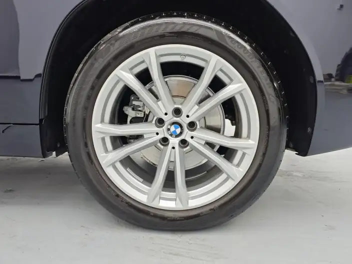 BMW X3 2025 Model xDrive25L Luxury Set – фото 9