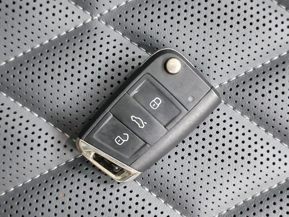 Volkswagen Sagitar 2023 300TSI DSG Beyond – фото 11