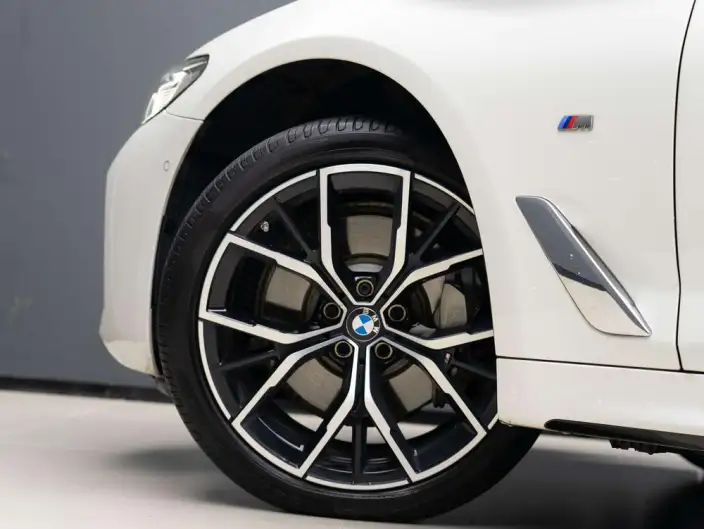 BMW 5 Series 2022 Model Facelift II 530Li Exclusive Model M Sports Set – фото 6