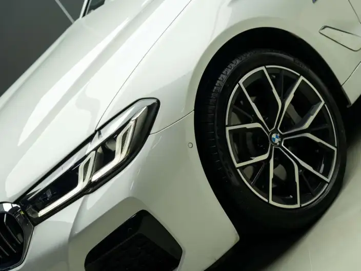 BMW 5 Series 2022 Model Facelift II 530Li Exclusive Model M Sports Set – фото 7