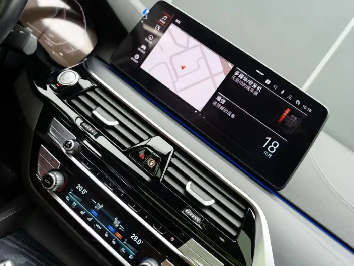 BMW 5 Series 2022 Model Facelift II 530Li Exclusive Model M Sports Set – фото 10