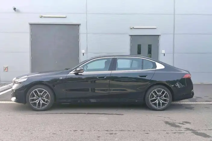 BMW i5 2025 Model eDrive40L M Sports Set – фото 3
