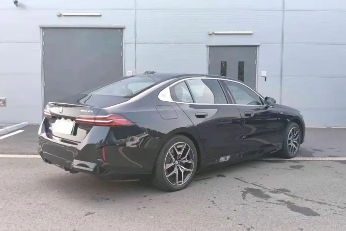 BMW i5 2025 Model eDrive40L M Sports Set – фото 5