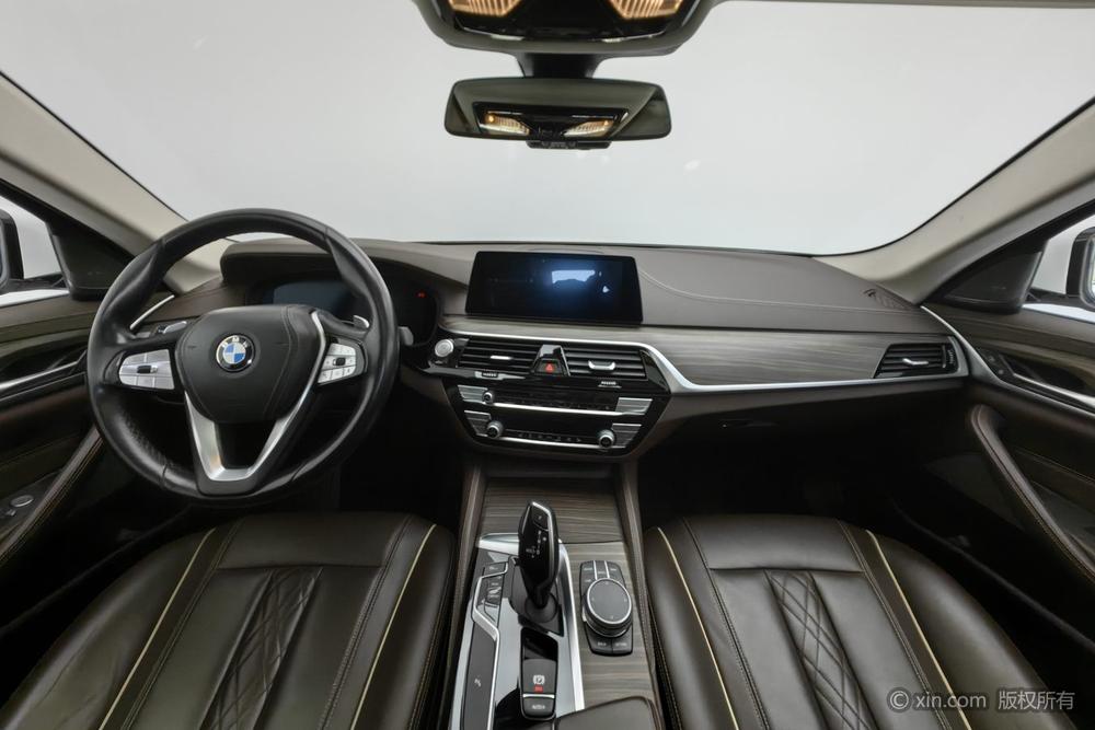 BMW 5 Series 2020 530Li Leader Luxury Package – фото 13