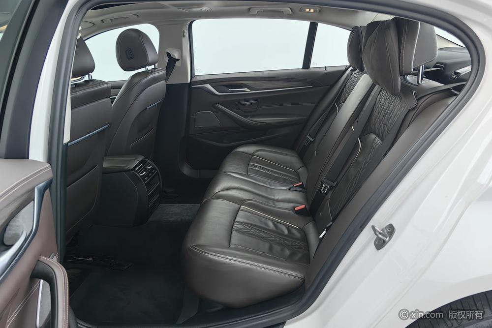 BMW 5 Series 2020 530Li Leader Luxury Package – фото 19