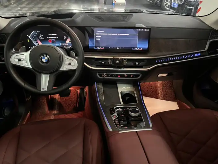 BMW X5 2023 Model xDrive30Li Exclusive Model M Sports Night Set – фото 7