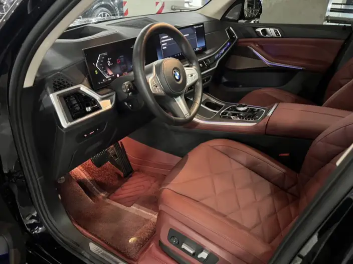 BMW X5 2023 Model xDrive30Li Exclusive Model M Sports Night Set – фото 9