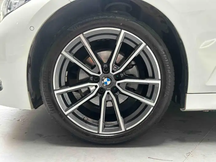 BMW 3 Series 2023 Model 325Li M Sports Set – фото 7