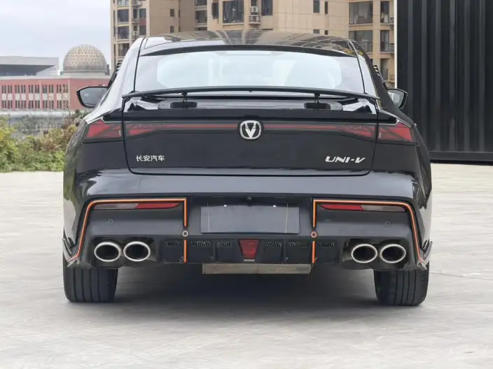 Changan UNI-V 2023 Model 1.5T Sports Edition – фото 5