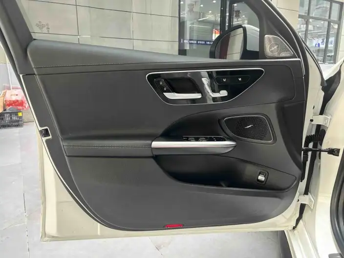Mercedes-Benz C-Class 2023 Model C 260 L Sports Edition – фото 8
