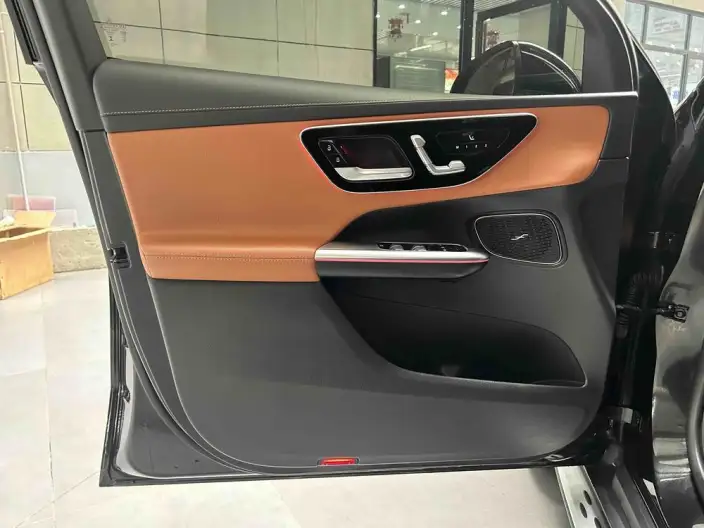 Mercedes-Benz GLC 2024 Model GLC 300 L 4MATIC Dynamic Model 7 seat – фото 5