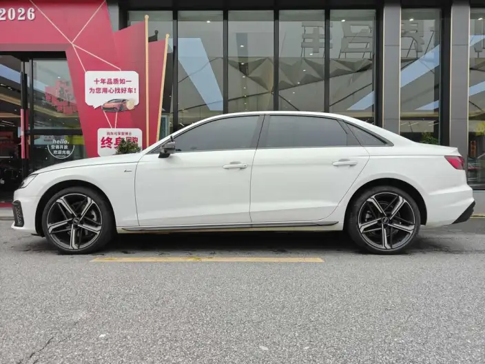Audi A4 L 2024 Model 40 TFSI Luxury Dynamic Model – фото 4