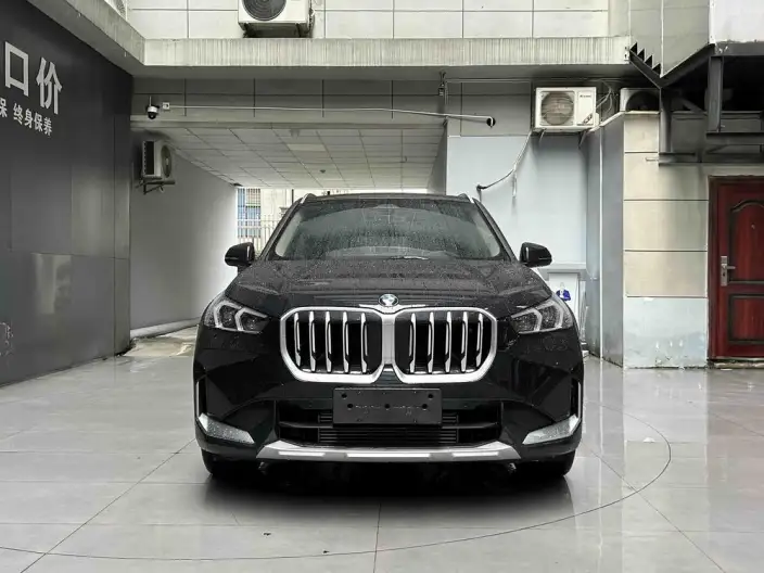BMW X1 2025 Model sDrive25Li X Design Set – фото 2
