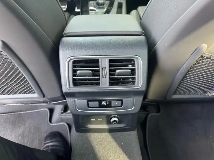 Audi Q5L 2023 Model 40T Luxury Dynamic Model – фото 6