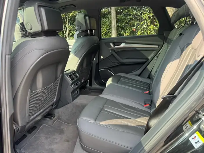 Audi Q5L 2023 Model 40T Luxury Dynamic Model – фото 9