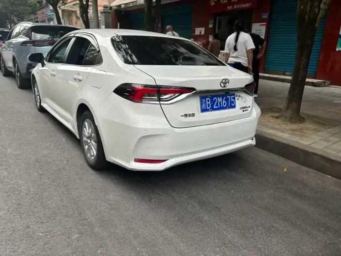 Toyota Corolla 2024 Model Intelligent Hybrid 1.8L E-CVT Pioneer Edition – фото 3