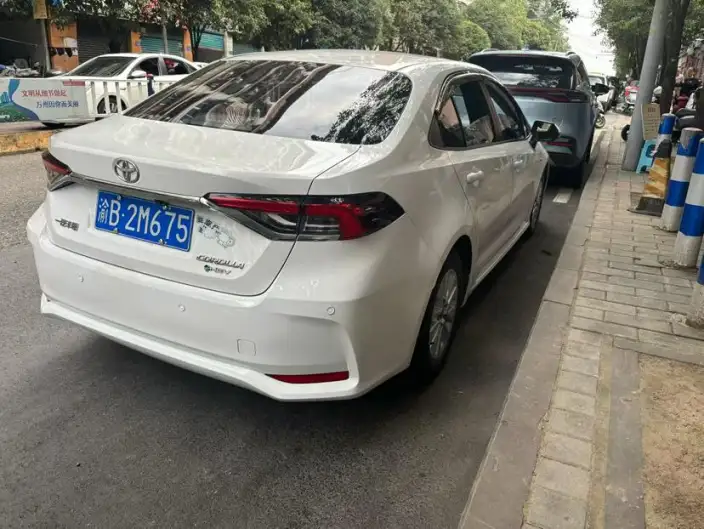 Toyota Corolla 2024 Model Intelligent Hybrid 1.8L E-CVT Pioneer Edition – фото 4