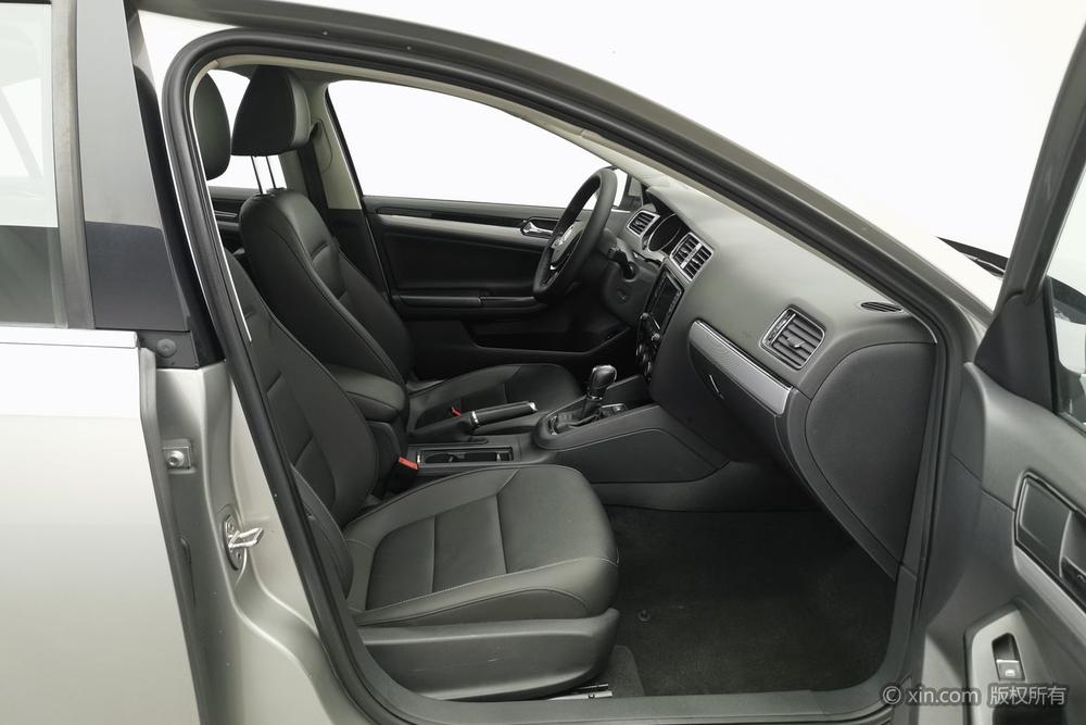 Volkswagen Sagitar 2018 280TSI DSG Spark – фото 24