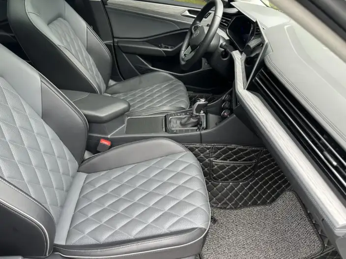 Volkswagen Sagitar 2023 Model 300TSI DSG Beyond Edition – фото 10