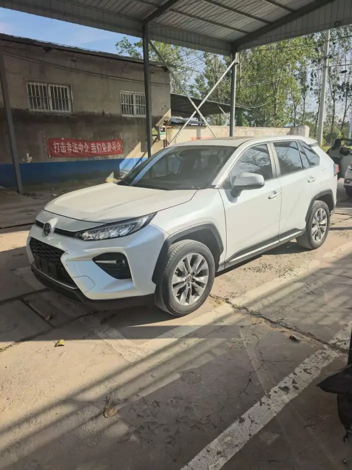 Toyota Wildlander 2022 Model 2.0L 2WD Luxury PLUS Edition – фото 1