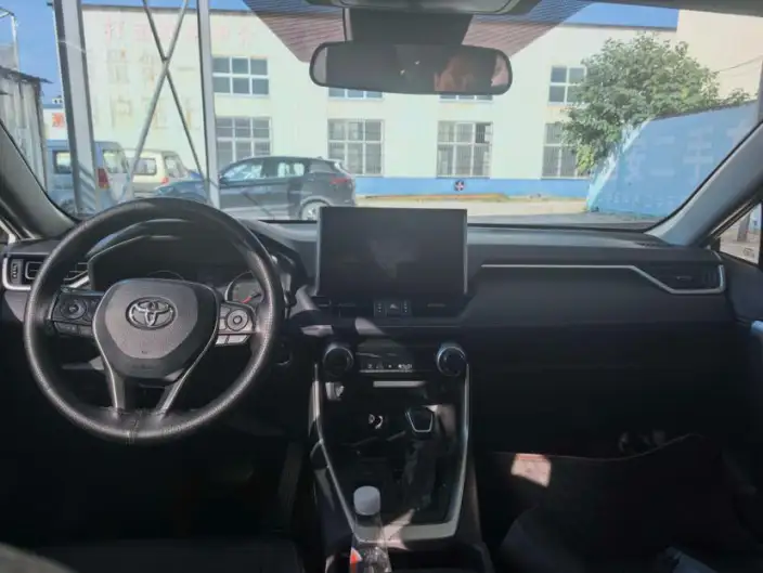 Toyota Wildlander 2022 Model 2.0L 2WD Luxury PLUS Edition – фото 7