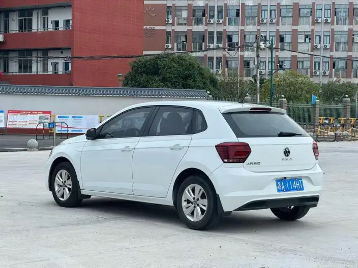Polo 2023 Model Facelift Plus 1.5L Automatic Indulge in Music Letterpress – фото 4