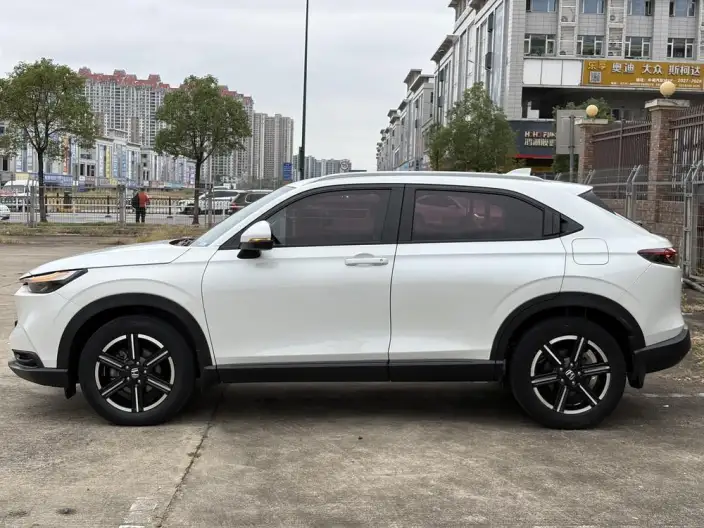 Honda Vezel 2023 Model 1.5L CVT Elite Edition – фото 4
