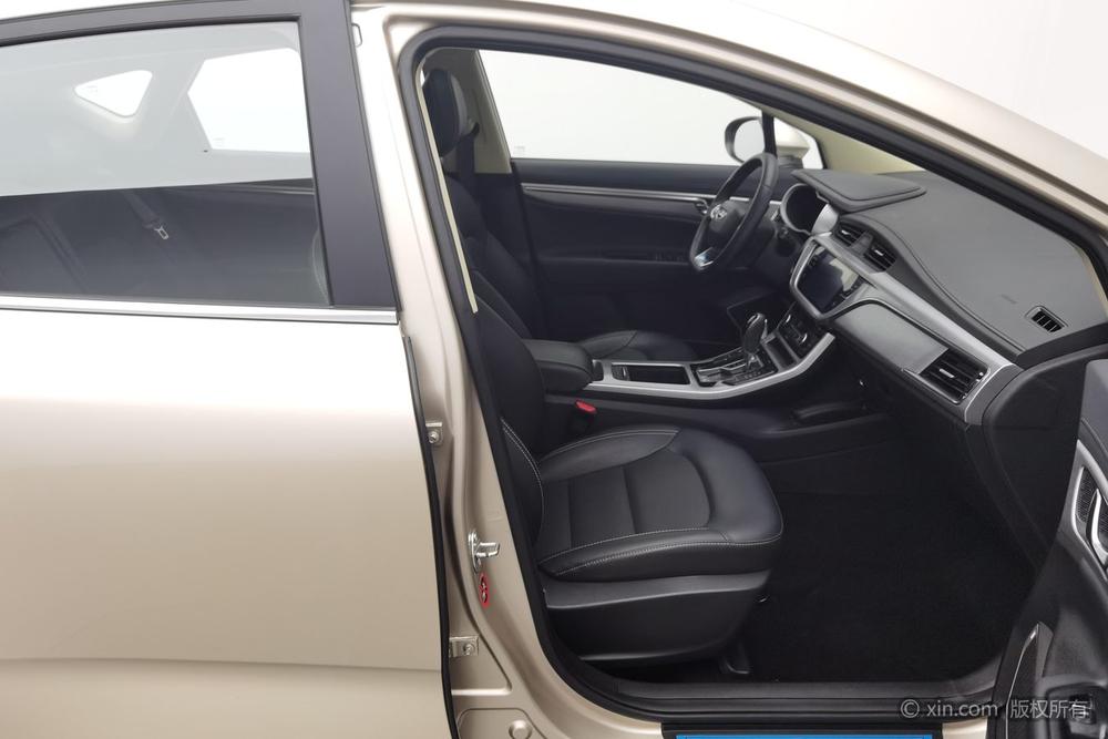 Geely Emgrand GS Модель 2019 года 1.4T CVT Ya Country VI – фото 19
