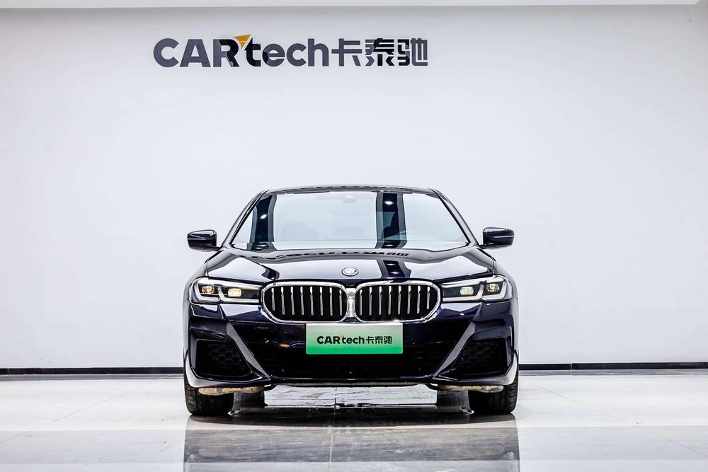 BMW 5 Series PHEV Модель 2022 года 二 раз комплектация 535Le M Sports Set