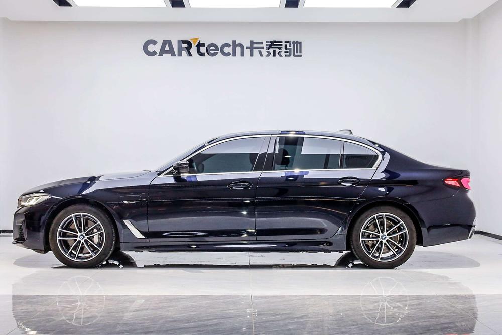 BMW 5 Series PHEV Модель 2022 года 二 раз комплектация 535Le M Sports Set