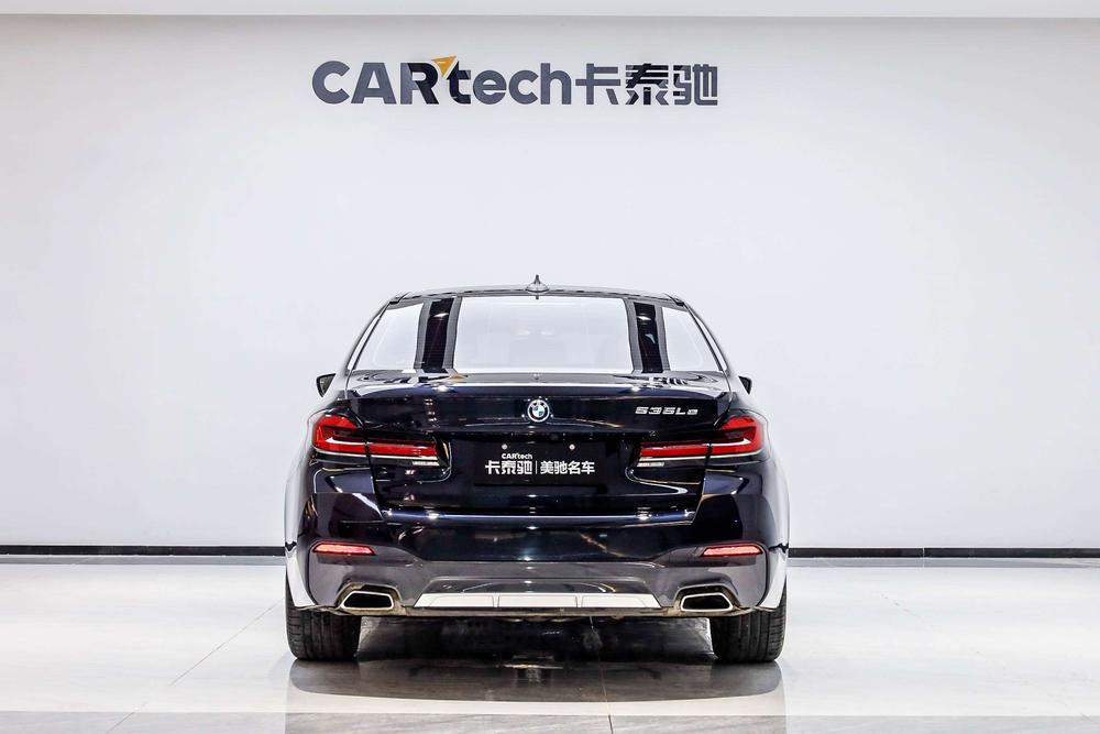 BMW 5 Series PHEV Модель 2022 года 二 раз комплектация 535Le M Sports Set – фото 5