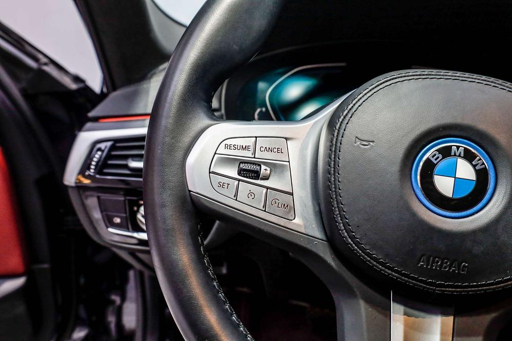 BMW 5 Series PHEV Модель 2022 года 二 раз комплектация 535Le M Sports Set – фото 22