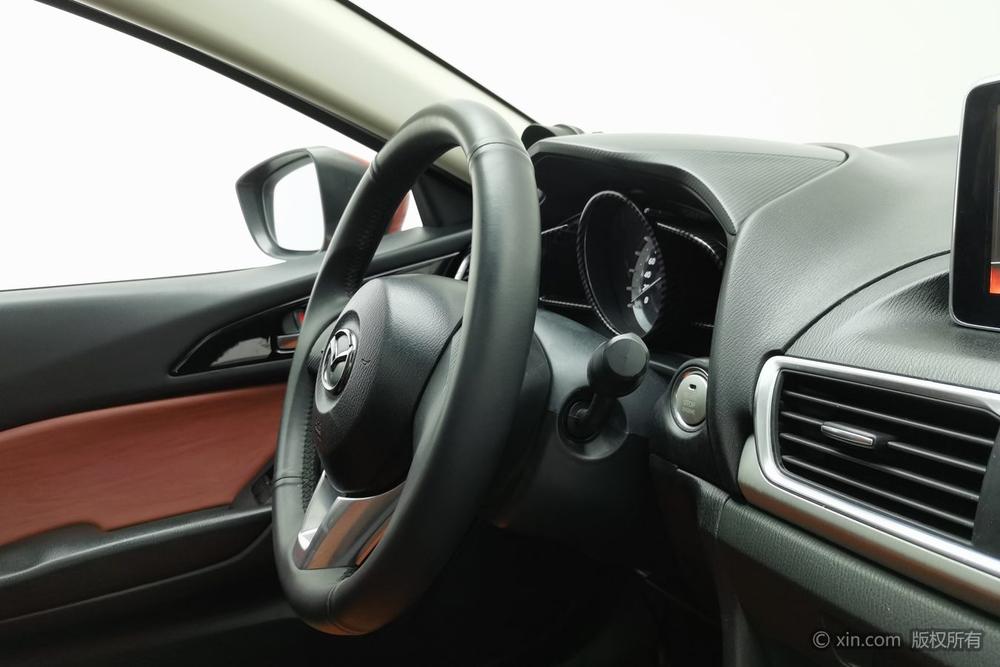 Mazda3 Axela 2016 Sedan 1.5L Automatic Luxury – фото 12