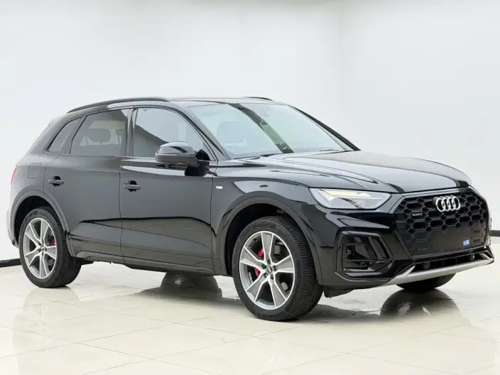 Audi Q5L 2024 Model 40TFSI Fashion Dynamic Model – фото 3
