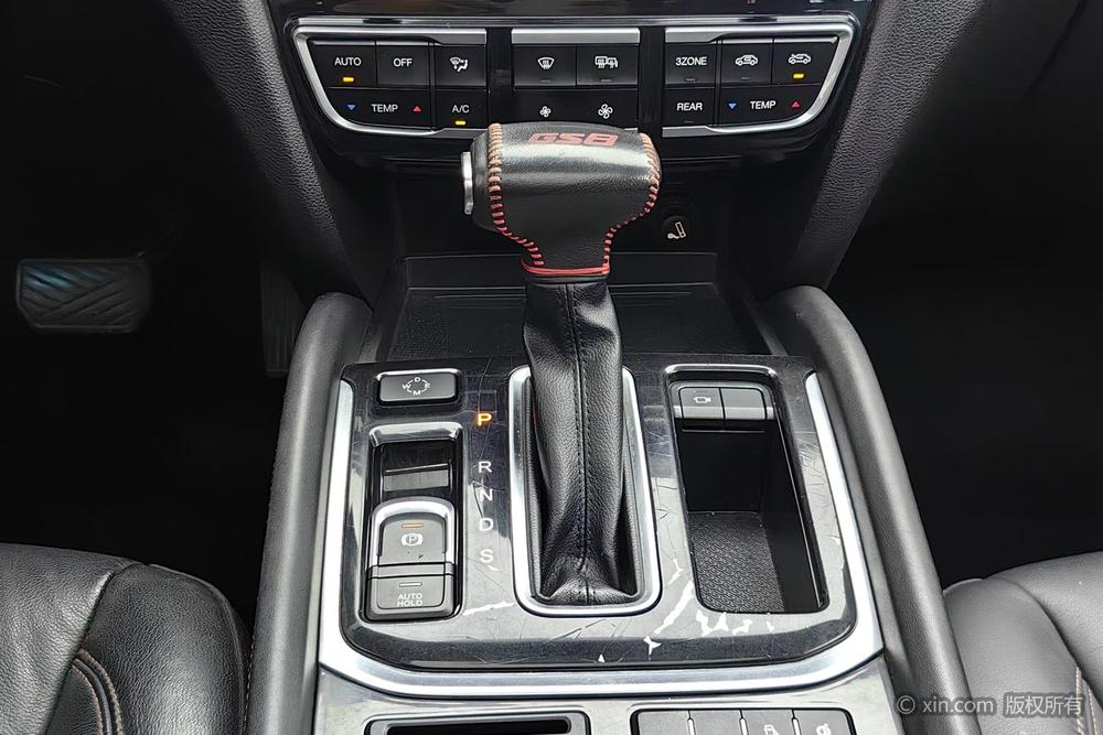 GAC GS8 2017 320T 2WD Luxury Connected 7-seater – фото 15
