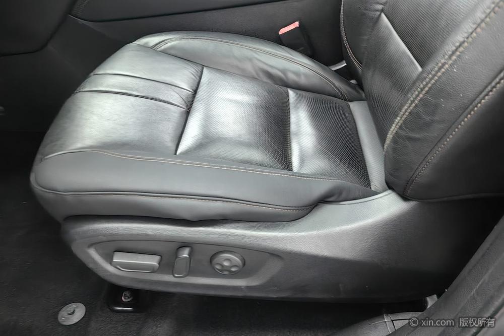 GAC GS8 2017 320T 2WD Luxury Connected 7-seater – фото 18