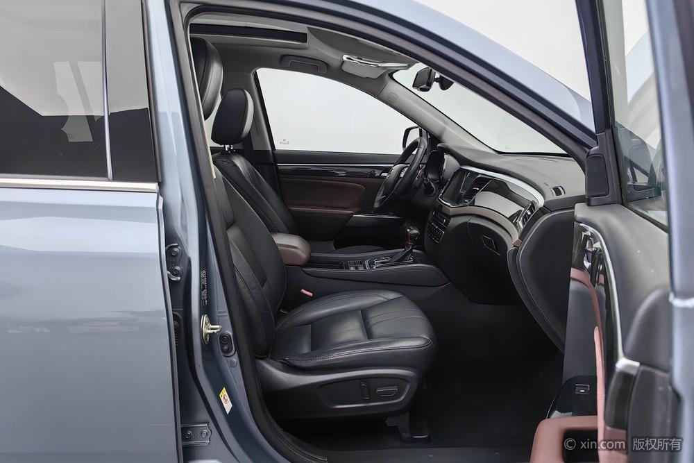 GAC GS8 2017 320T 2WD Luxury Connected 7-seater – фото 24