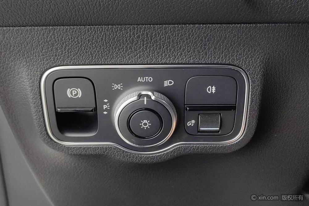 Mercedes-Benz GLB 2021 GLB 200 Sport – фото 16