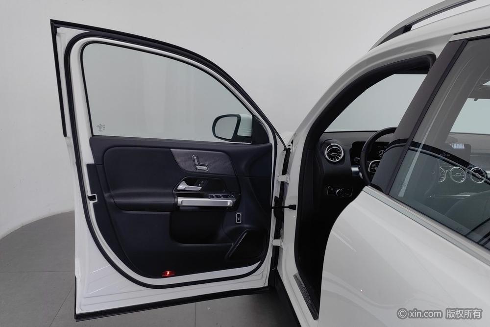 Mercedes-Benz GLB 2021 GLB 200 Sport – фото 22