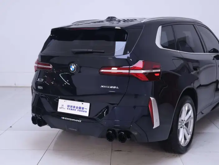 BMW X3 2025 Model xDrive25L Luxury Set – фото 3