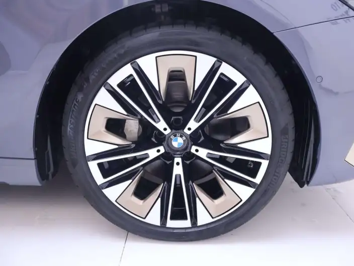 BMW 5 Series 2024 Model 530Li Exclusive Model Luxury Set – фото 4