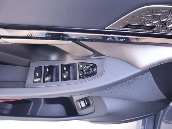 BMW 5 Series 2024 Model 530Li Exclusive Model Luxury Set – фото 10