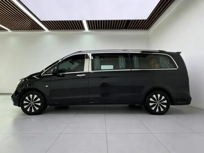 Viano 2023 Model 2.0T Elite Edition 7 seat