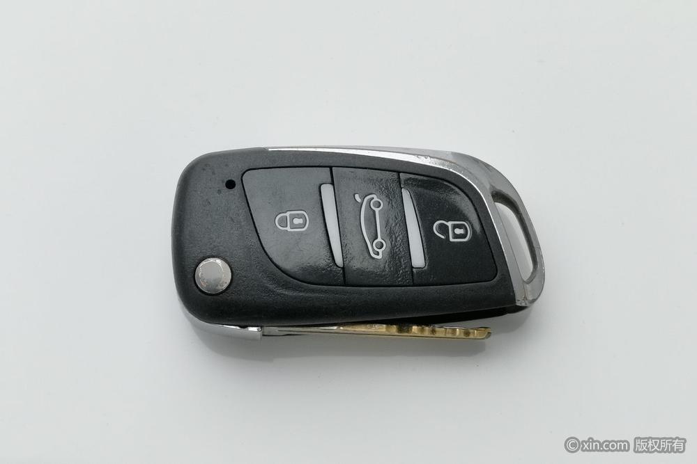 Kia K2 2015 Sedan 1.4L MT GLS – фото 6