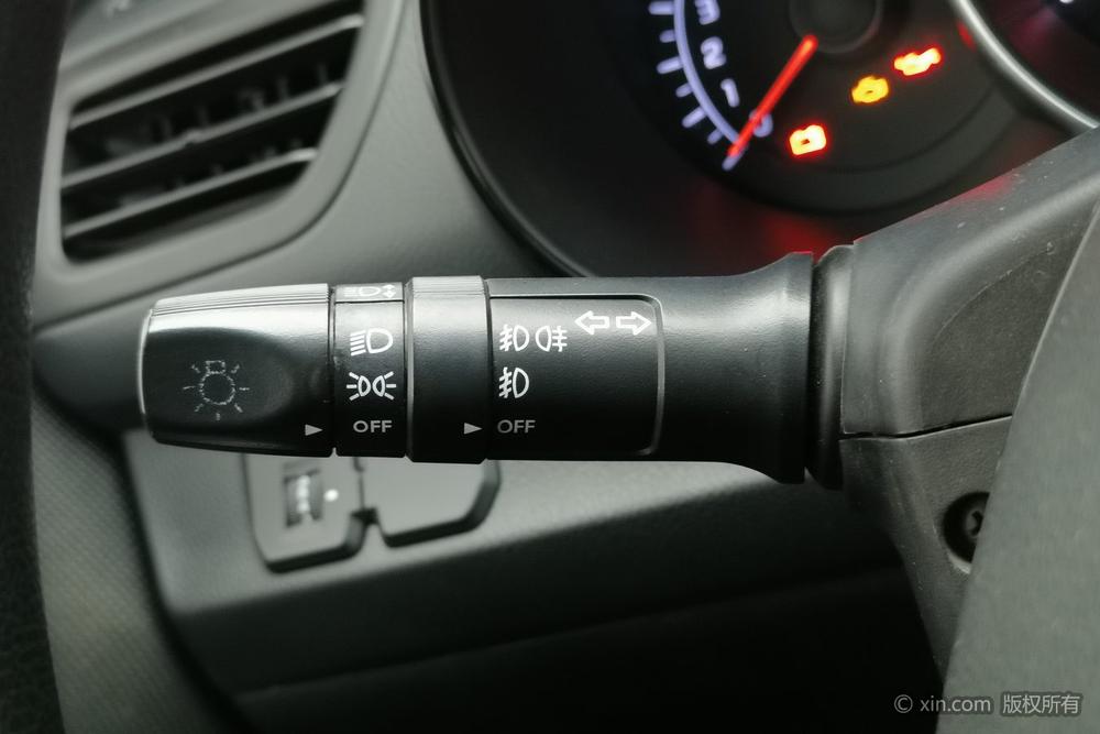 Kia K2 2015 Sedan 1.4L MT GLS – фото 17