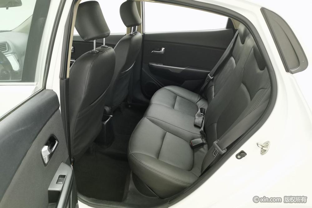 Kia K2 2015 Sedan 1.4L MT GLS – фото 20